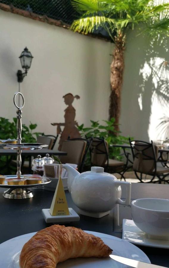 Boutique Hotel La Rinascente Locarno Exterior photo